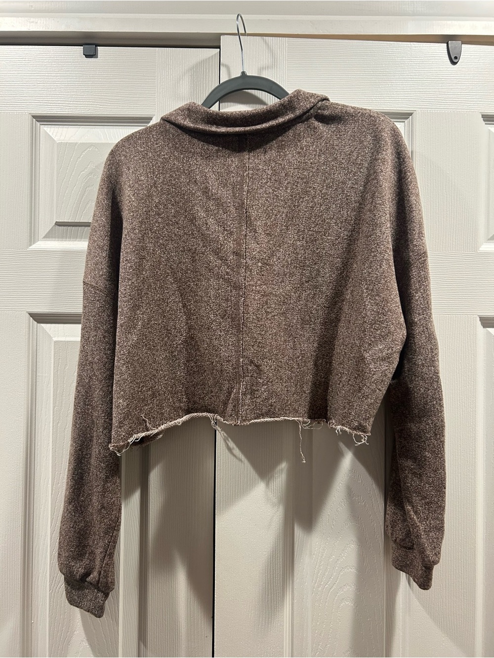 Collared Distress Top - Picture 3 of 4